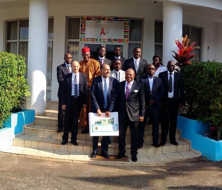 You are currently viewing Le VICE PRESIDENT DE SANOFI rend visite à SYNERGIES AFRICAINES